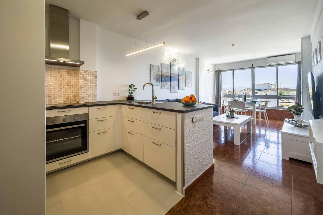 Apartamento Acogedor, Terraza, Piscina Y Mar Benalmádena Esterno foto