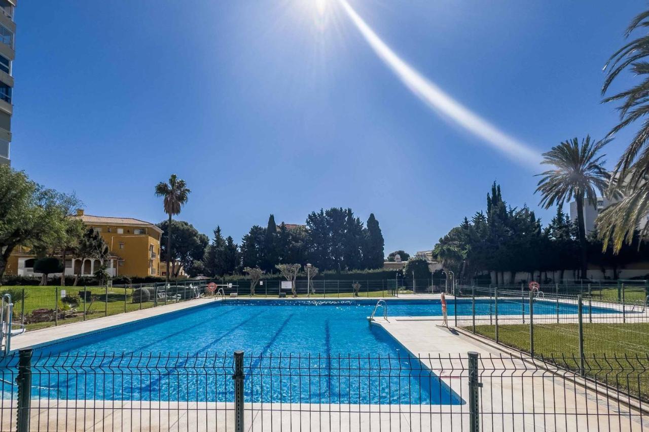 Apartamento Acogedor, Terraza, Piscina Y Mar Benalmádena Esterno foto